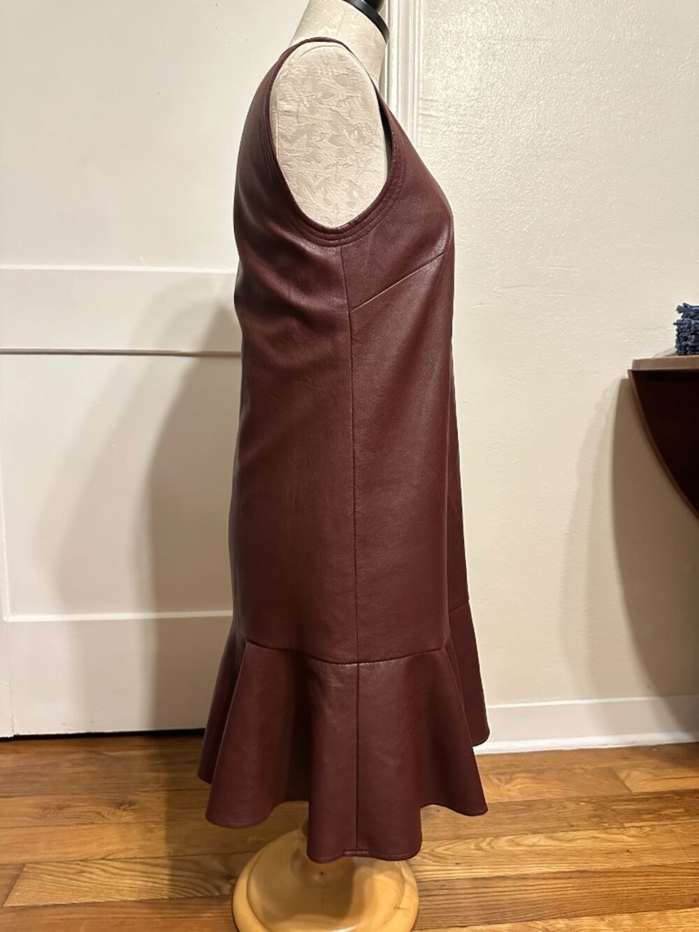 BCBGMAXAZRIA Sheridan Faux Leather Ruffle Hem Dress XS Burgundy - Picture 5 of 10